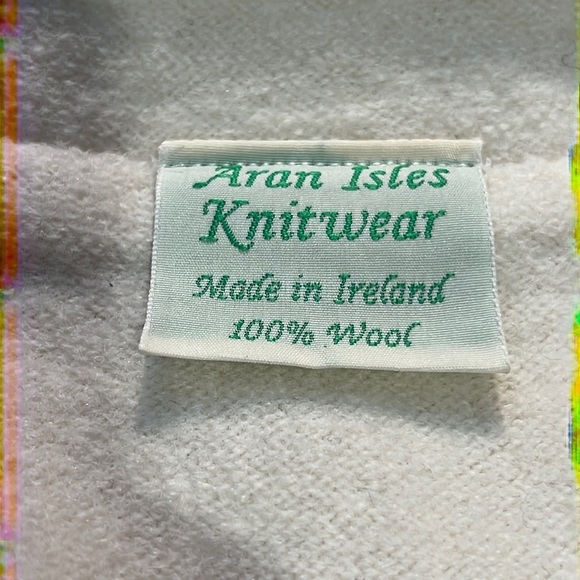 Aran Isles Knitwear 100%wool poncho / cape sweater - Picture 6 of 8